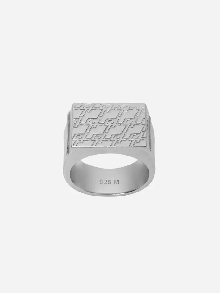 Fashion C2H4 005 - Ch Monogram Ring Sliver