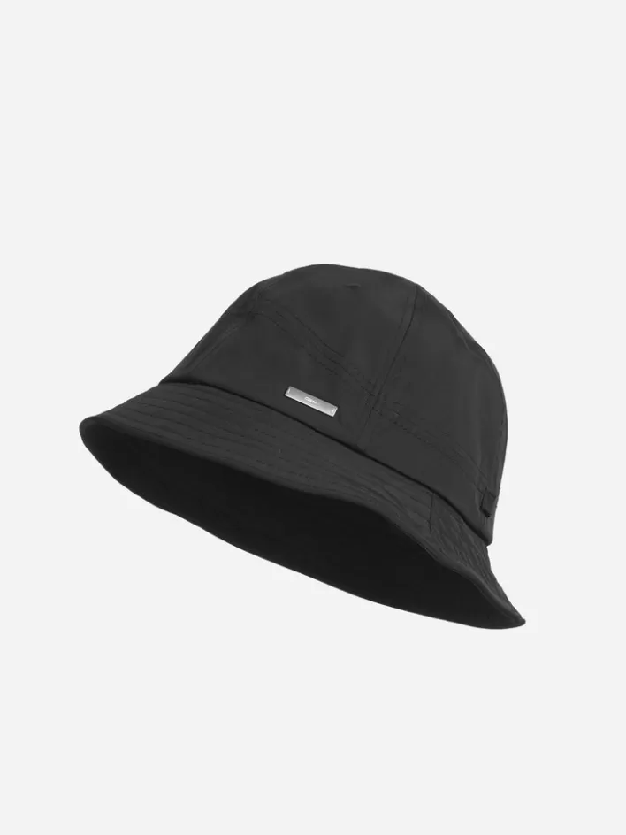 Clearance C2H4 007 - Curvilinear Hat Vanward Black