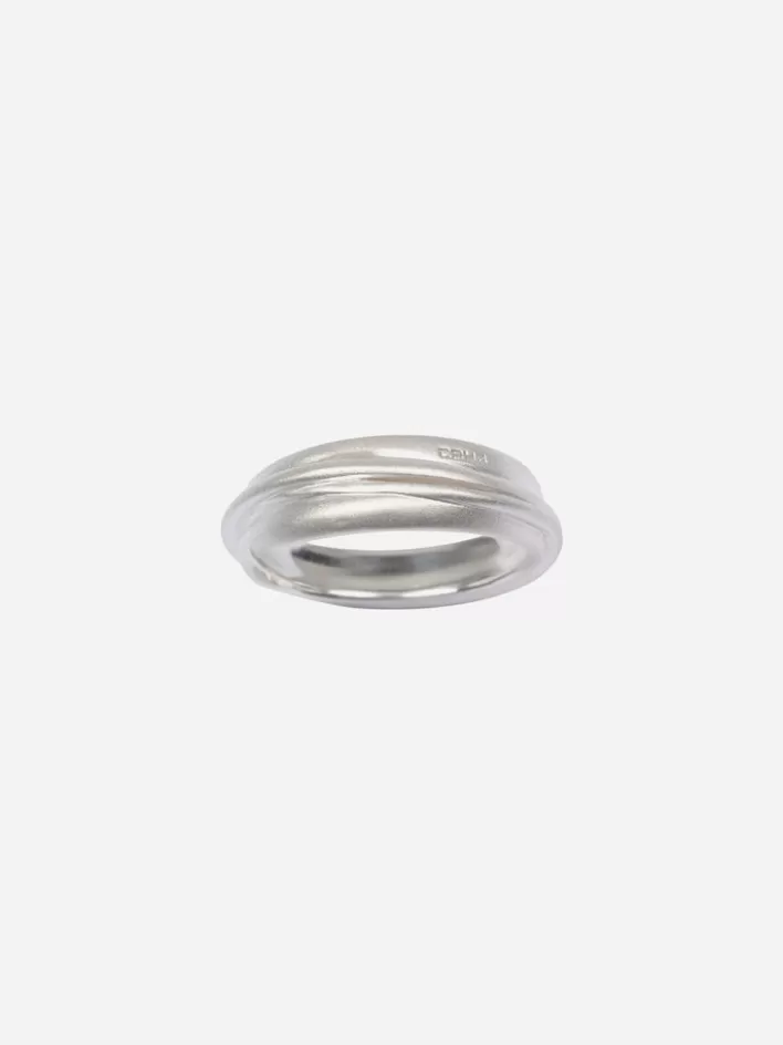 Shop C2H4 007 - Interlaced Round Ring Silver